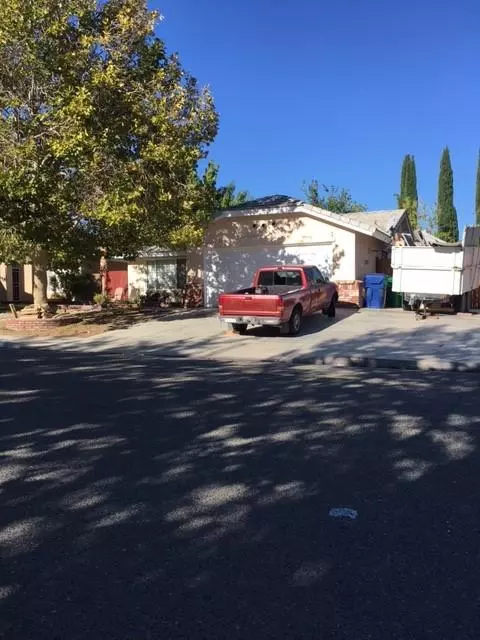 44629 Tarragon Dr, Lancaster, CA 93536 photo 1