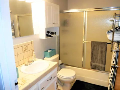 19824 Mesa Dr, Tehachapi, CA 93561 photo 11