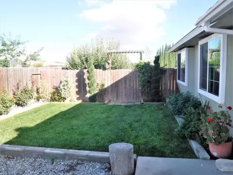 19824 Mesa Dr, Tehachapi, CA 93561 photo 12