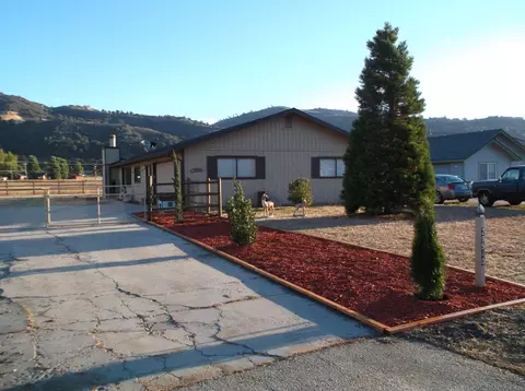 29540 Ryder Cup Ln, Tehachapi, CA 93561 photo 1