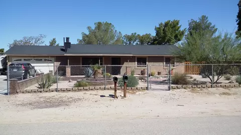 9753 Avenue Q 6 E, Palmdale, CA 93591 photo 2