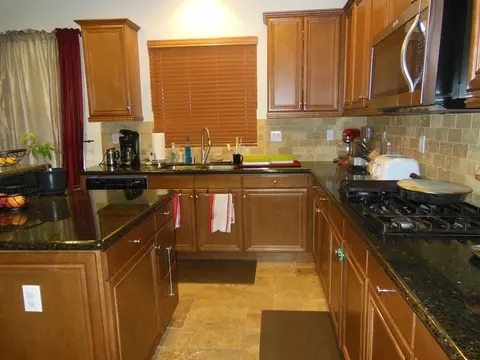 43401 Hampton St, Lancaster, CA 93536 photo 5