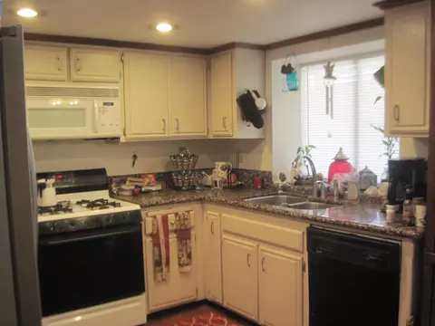45867 Evelyn Ct, Lancaster, CA 93534 photo 7