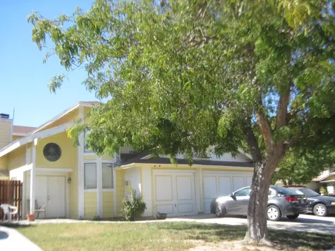 45867 Evelyn Ct, Lancaster, CA 93534 photo 1