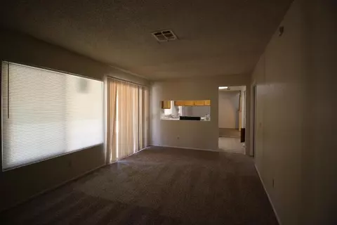 45111 Colleen Dr, Lancaster, CA 93535 photo 5