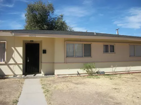 44935 Foxton Ave, Lancaster, CA 93535 photo 2