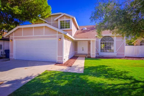 1228 Samra Ave, Lancaster, CA 93535 photo 3