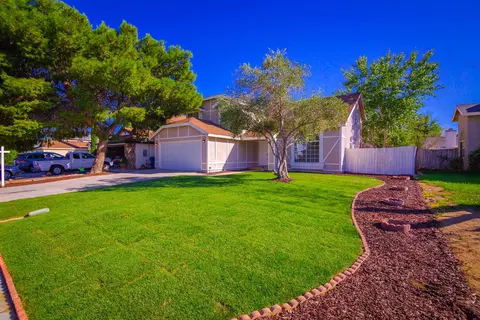 1228 Samra Ave, Lancaster, CA 93535 photo 2