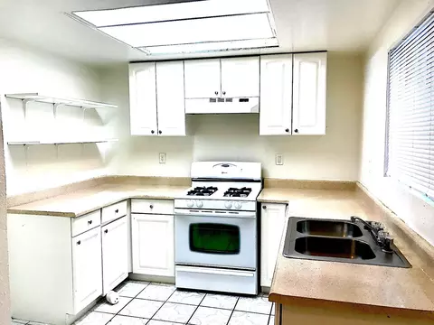 1841 Horizon Ln, Lancaster, CA 93535 photo 4