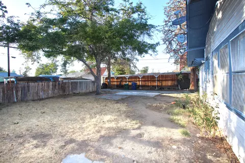 44645 Beech Ave, Lancaster, CA 93534 photo 23