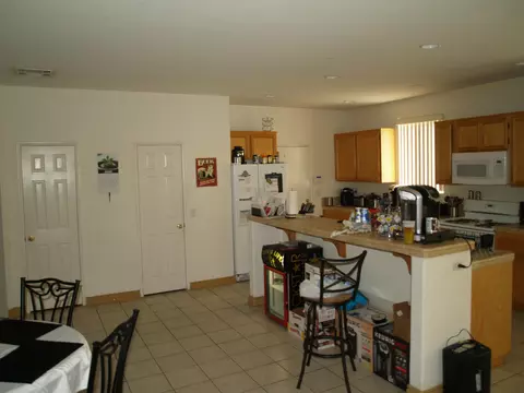 1744 Windermere Dr, Lancaster, CA 93534 photo 6
