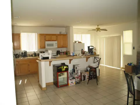 1744 Windermere Dr, Lancaster, CA 93534 photo 5