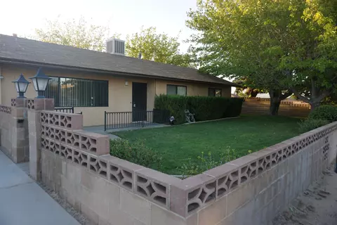 42435 32nd St W, Lancaster, CA 93536 photo 2