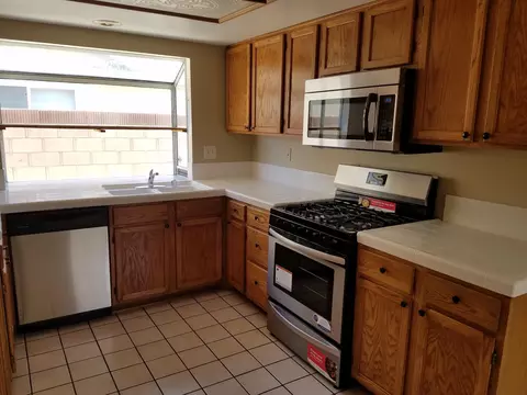 629 Trixis Ave, Lancaster, CA 93534 photo 11