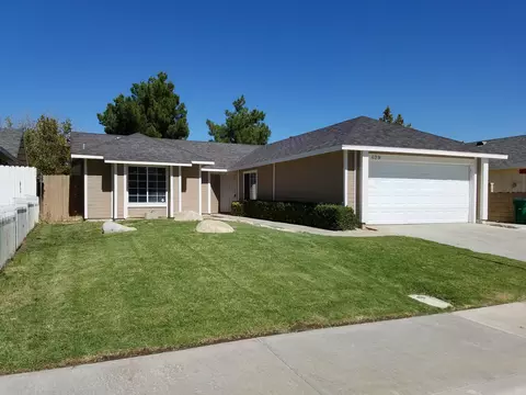 629 Trixis Ave, Lancaster, CA 93534 photo 1