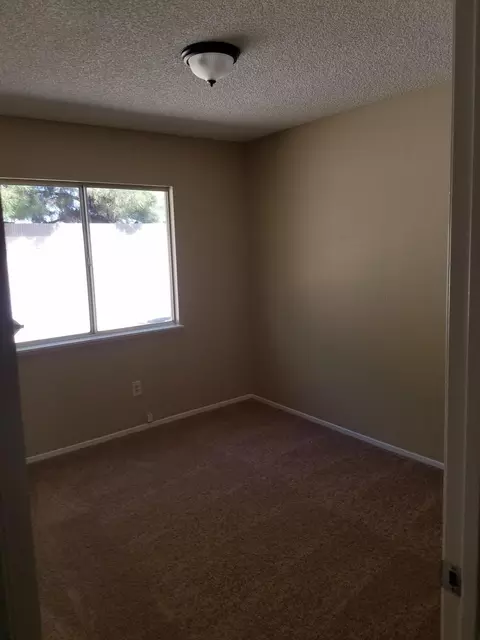 629 Trixis Ave, Lancaster, CA 93534 photo 22