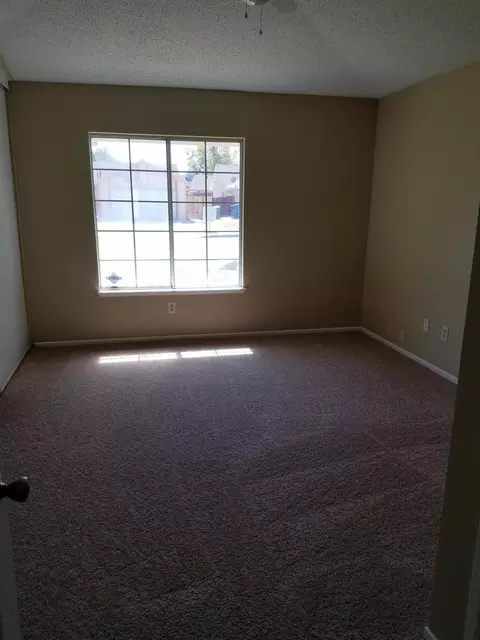 629 Trixis Ave, Lancaster, CA 93534 photo 23