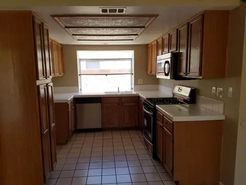 629 Trixis Ave, Lancaster, CA 93534 photo 15