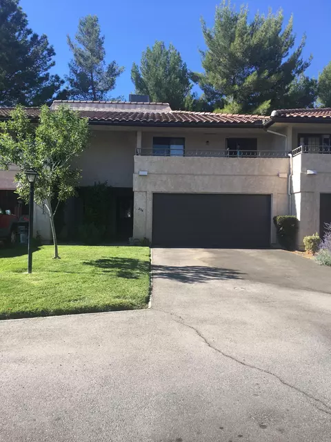 236 Eagle Ln, Palmdale, CA 93551 photo 1