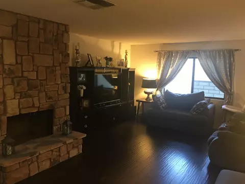 236 Eagle Ln, Palmdale, CA 93551 photo 3