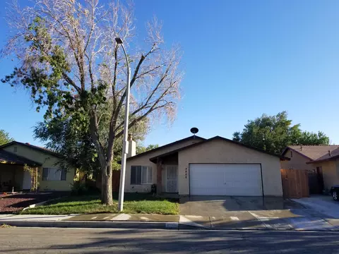 2800 Lingard St E, Lancaster, CA 93535 photo 1