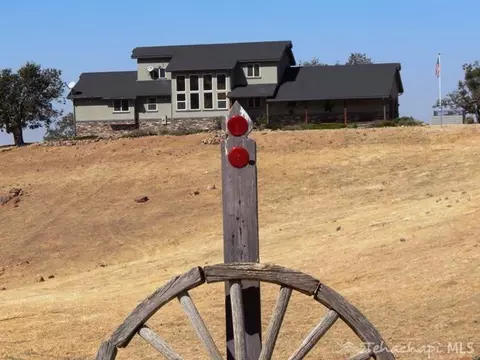 30951 Dapple Grey Ct, Tehachapi, CA 93561 photo 4