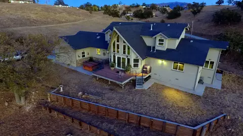 30951 Dapple Grey Ct, Tehachapi, CA 93561 photo 1
