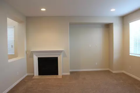 2833 Similax Ct, Palmdale, CA 93551 photo 5