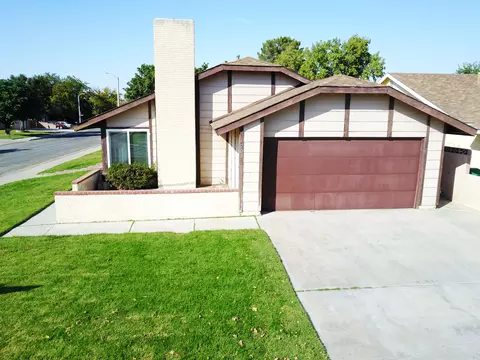 1003 Norberry St E, Lancaster, CA 93535 photo 2