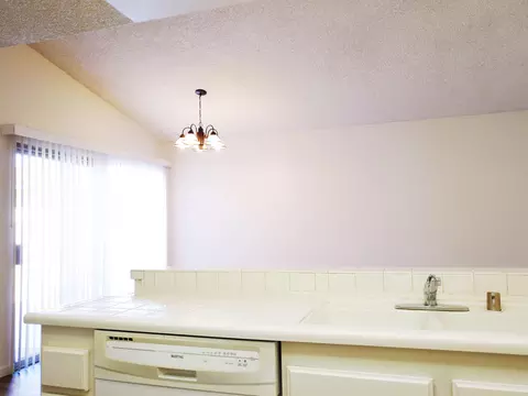 1003 Norberry St E, Lancaster, CA 93535 photo 7