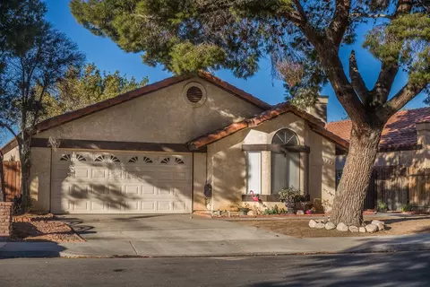 3523 Acorde Ave, Palmdale, CA 93550 photo 2