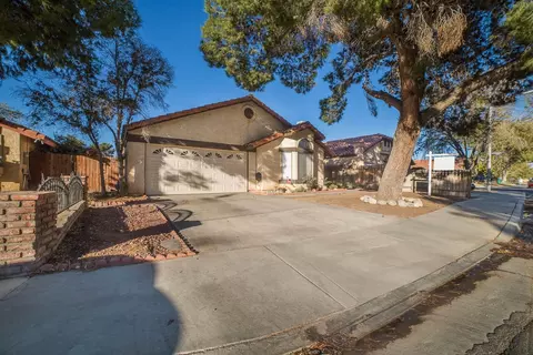 3523 Acorde Ave, Palmdale, CA 93550 photo 3