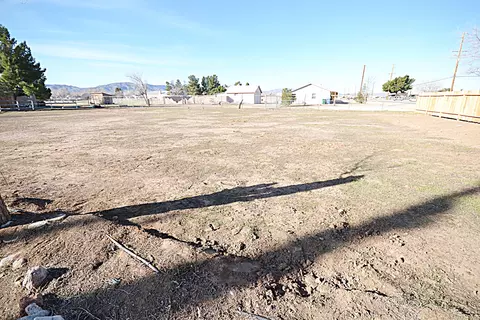 38753 26th St E, Palmdale, CA 93550 photo 21