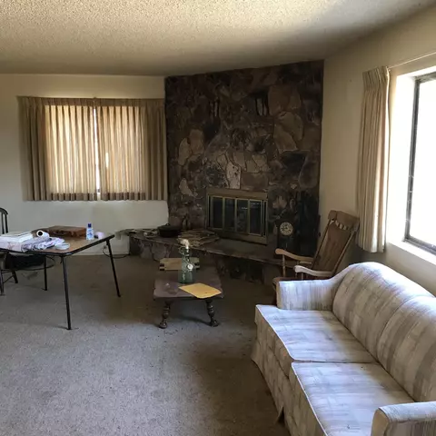 29650 Horsethief Dr, Tehachapi, CA 93561 photo 3