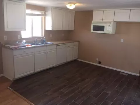 1451 E Balboa Ave, Mojave, CA 93501 photo 4