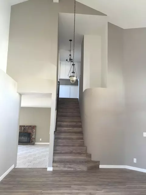 44523 Stillwater Dr, Lancaster, CA 93536 photo 9