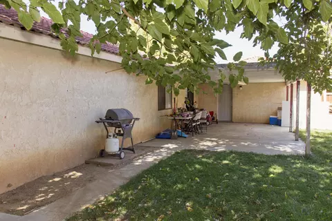 1520 Avenue J2 E, Lancaster, CA 93535 photo 31
