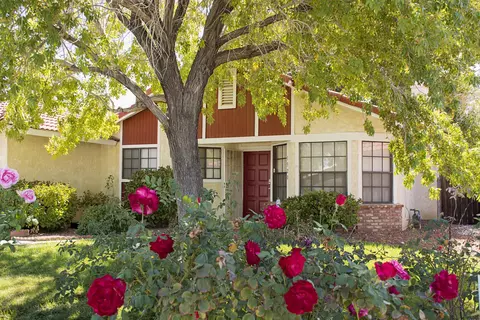 1520 Avenue J2 E, Lancaster, CA 93535 photo 3