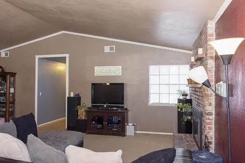 1520 Avenue J2 E, Lancaster, CA 93535 photo 8