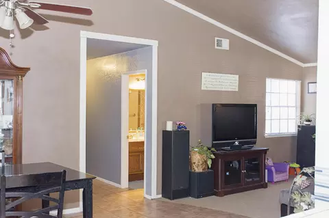 1520 Avenue J2 E, Lancaster, CA 93535 photo 11