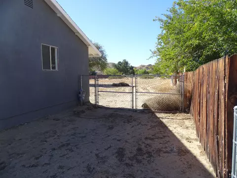 40145 167th Street East E, Palmdale, CA 93591 photo 6