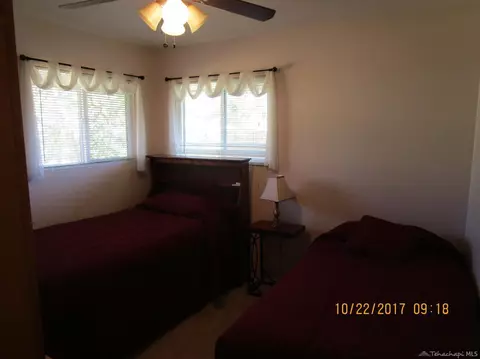 28961 Birkdale Ct, Tehachapi, CA 93561 photo 9