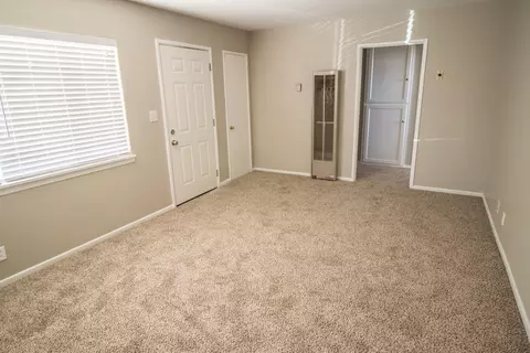 38744 32nd St E, Palmdale, CA 93550 photo 3