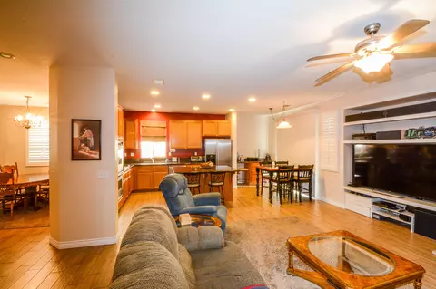 43711 Elena St, Lancaster, CA 93536 photo 10