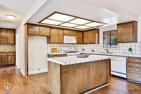 18000 Hambletonian Dr, Tehachapi, CA 93561 photo 31