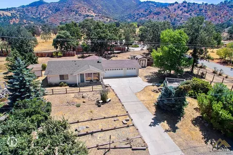 18000 Hambletonian Dr, Tehachapi, CA 93561 photo 4