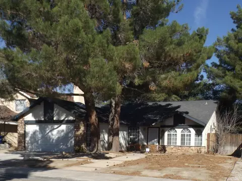 601 E Ivesbrook St, Lancaster, CA 93535 photo 1