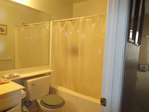 601 E Ivesbrook St, Lancaster, CA 93535 photo 5