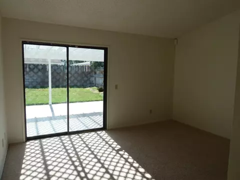1424 W Avenue H8, Lancaster, CA 93534 photo 11