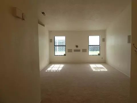 1424 W Avenue H8, Lancaster, CA 93534 photo 6